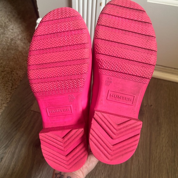 Hunter Fuchsia Waterproof Boots - Picture 6 of 6
